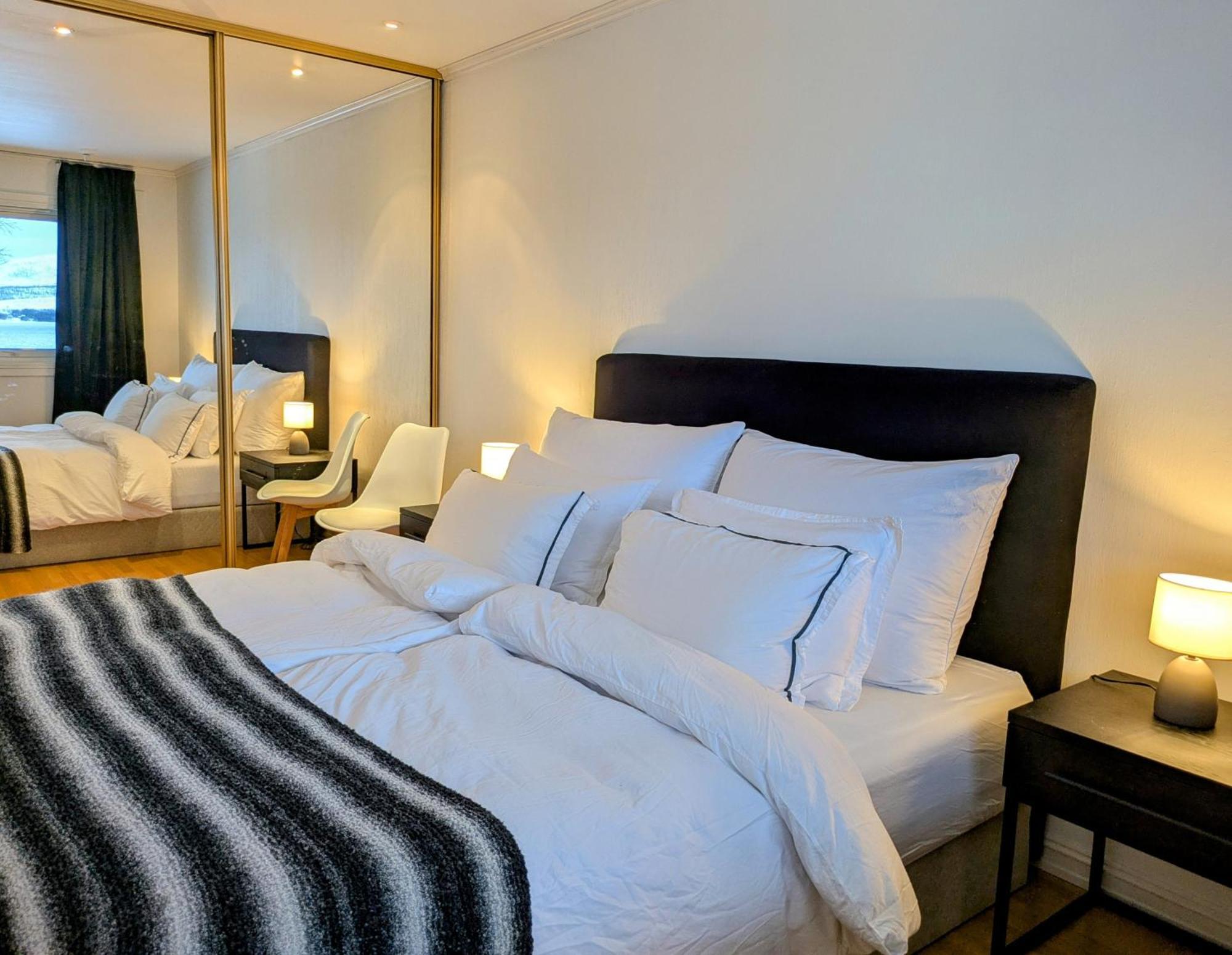 Hus Med Egen Strandlinje ทรอมโซ ภายนอก รูปภาพ